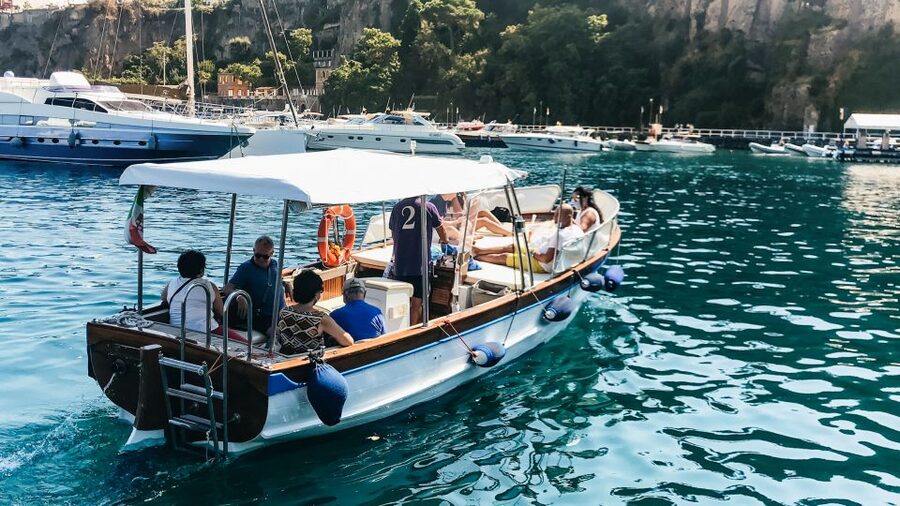 Sorrento: Sightseeing Cruise with Limoncello Tasting - Queen Giovanna’s Baths, Sorrento’s natural swimming pool