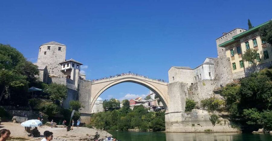 Split/Trogir: Mostar and Medjugorje Tour with Wine Tasting - Crossing the border from Croatia into Bosnia and Herzegovina