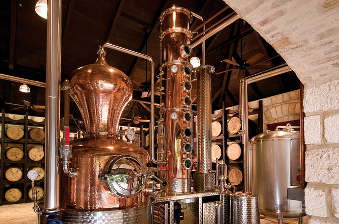 St. Nicholas Abbey Heritage Great House and Rum Distillery Tour - From sugar cane to the working steam mill