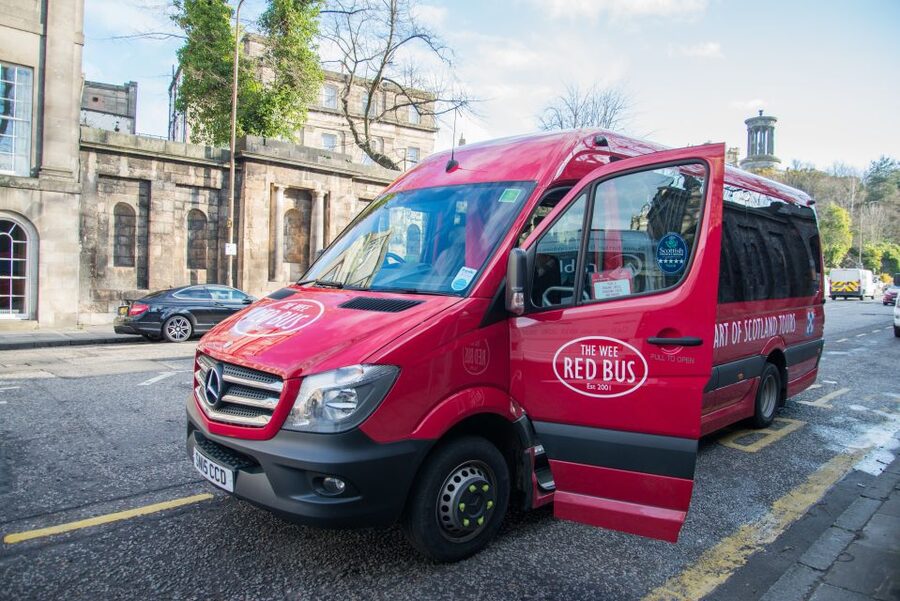 Stirling Castle, Highland Lochs & Whisky Tour from Edinburgh - Should you book the Stirling, Loch Lomond, and Glengoyne tour?