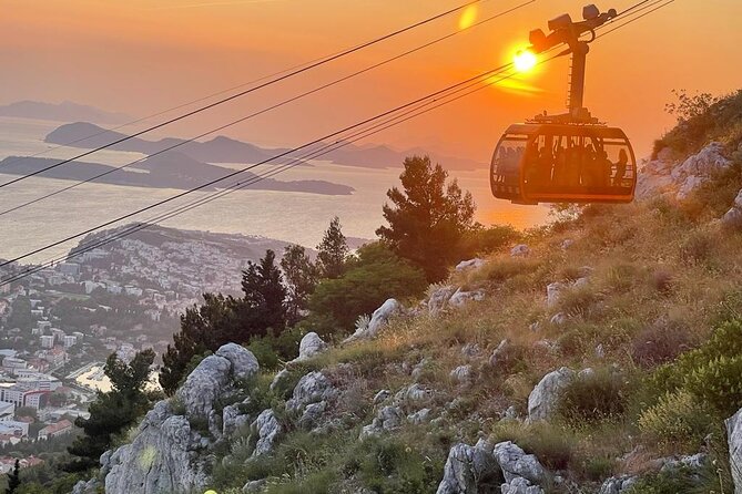 Sunset and Wine / Dubrovnik Sunset Tour and Premium Wine Tasting - Dubrovnik Bridge and the Lapad view