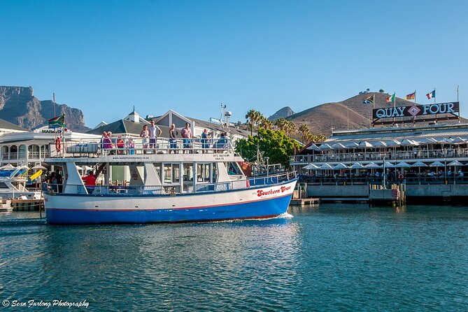 Sunset Champagne Cruise from Cape Town - Sparkling wine, music, and the social mood