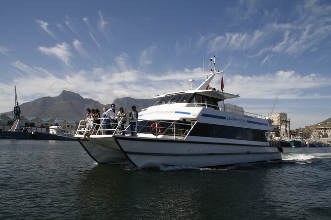 Sunset Champagne Cruise from Cape Town - Crowds and the question of seating