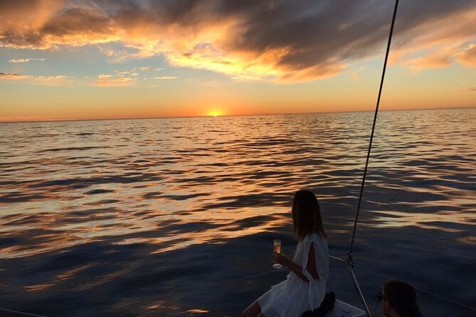 Sunset Champagne Cruise from Cape Town - Ninety minutes on the water