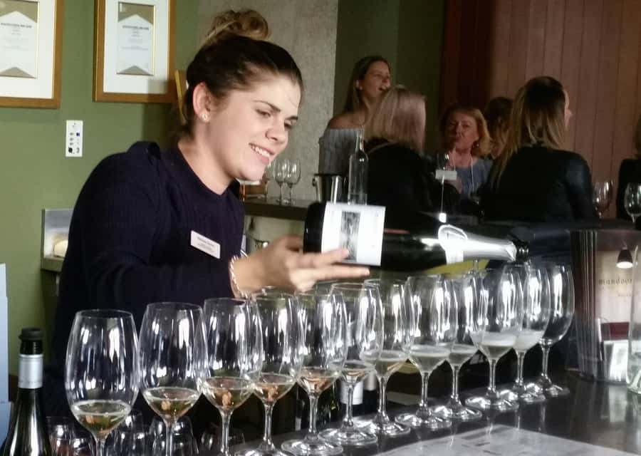 Swan Valley: Full-Day Wine Tour with Lunch - A full day through the Swan Valley