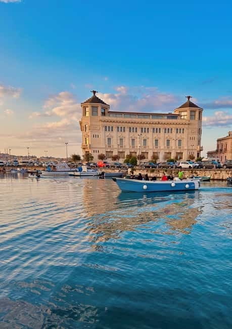 Syracuse: Ortigia Island & Sea Cave Boat Tour with Prosecco - Who will enjoy this Ortigia boat tour