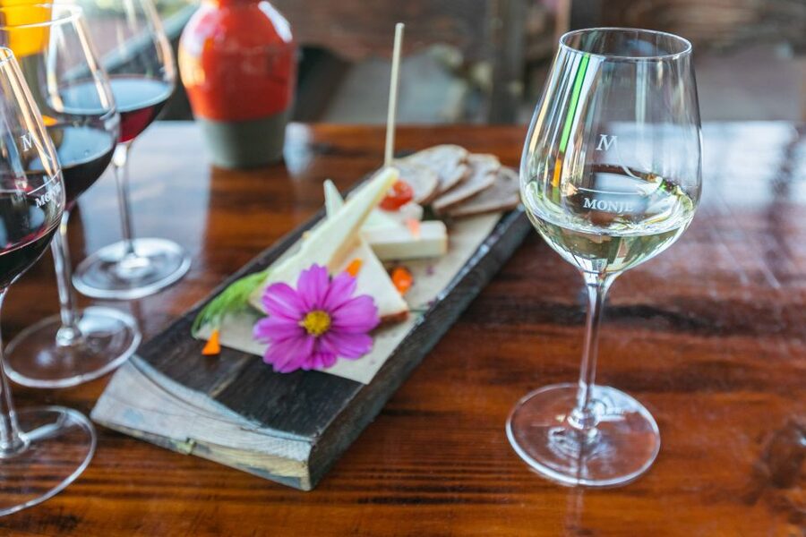 Tacoronte: Guided Winery Tour with Wine and Cheese Tastings - Is $41 good value?