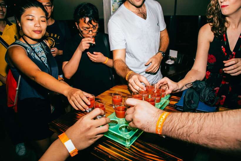 Taipei Nightlife: Taipei Pub Crawls (2 Different Routes) - Why the group atmosphere matters