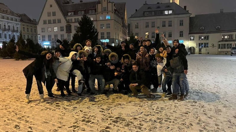 Tallinn: Bar Crawl with Shots, Beer, and Nightclub Entry - Key points at a glance