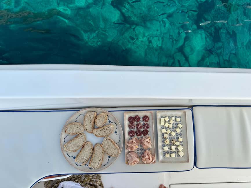 Taormina: Boat Tour with Sicilian Wine Tasting - Practical details that make the day easier