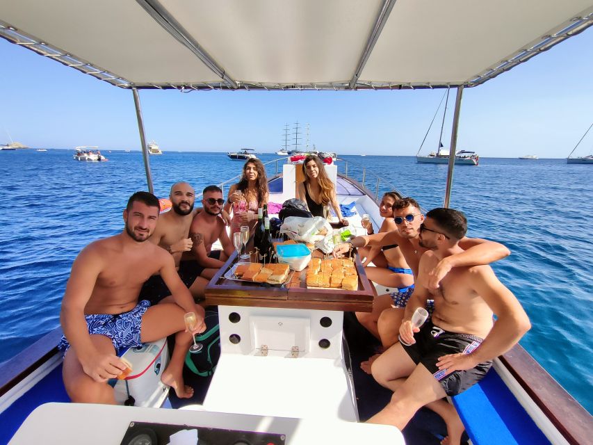 Taormina: Coastal Highlights Cruise with Wine & Food Tasting - Who will enjoy this cruise most