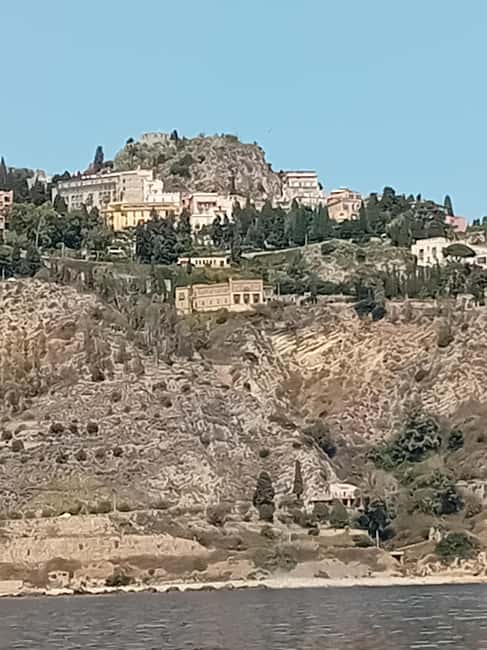 Taormina: Isola Bella Boat Tour with Prosecco Onboard - The Isola Bella swimming stop