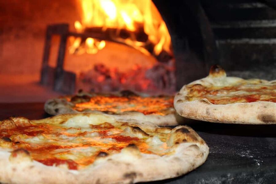 Taormina: Pizza Making Class with Lunch and Wine Tasting - Key points to know