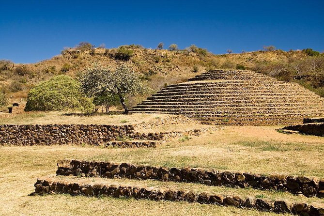 The Fire TOUR - Pyramids, Volcanoes, Agaves & Tequila - Why Guachimontones deserves the first stop