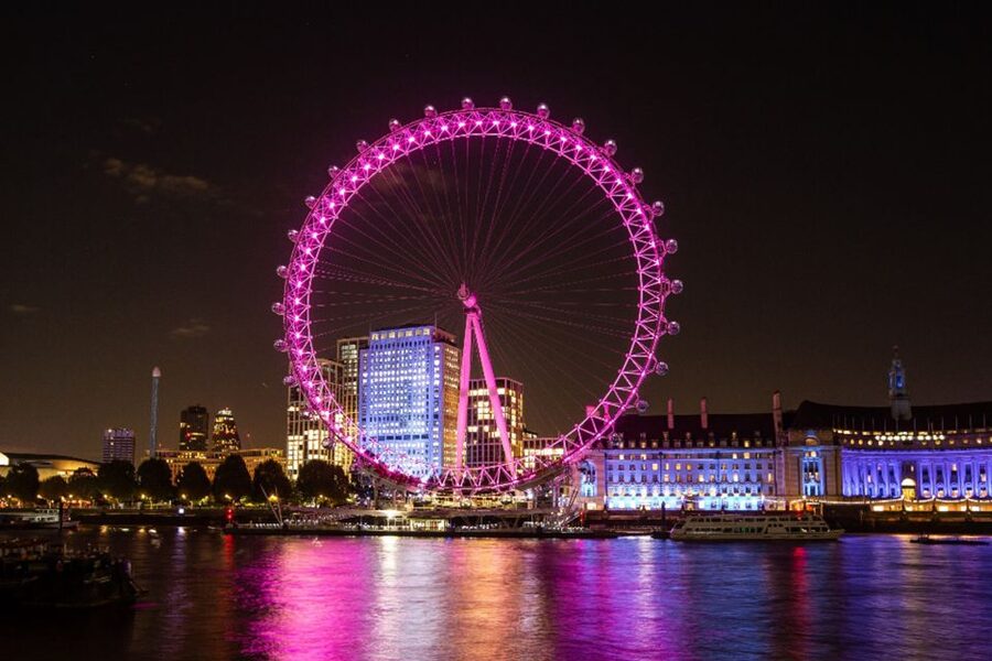 The London Eye Champagne Experience - What happens inside the Eye Lounge