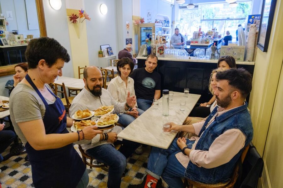 Thessaloniki: Food Tastings and Drinks tour with a Chef - Why food is the right way to meet Thessaloniki