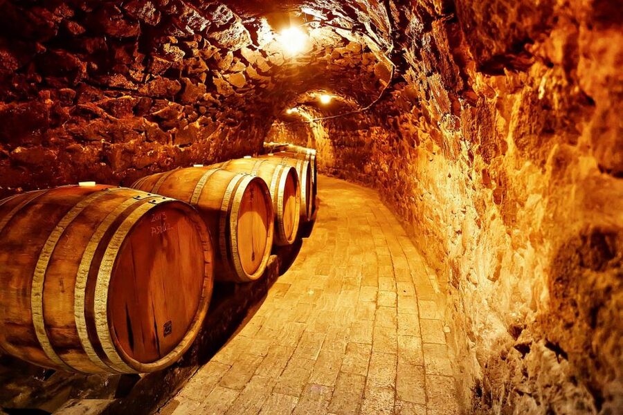 Tokaj: Classic Wine Tasting - Arriving at Hímesudvar Wine Estate