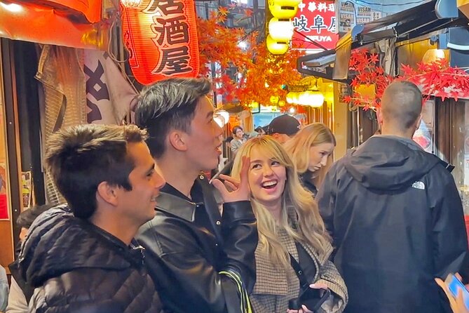 Tokyo: Shinjuku Bar Hopping & Night Walking Tour - Golden Gai and the smallest bars