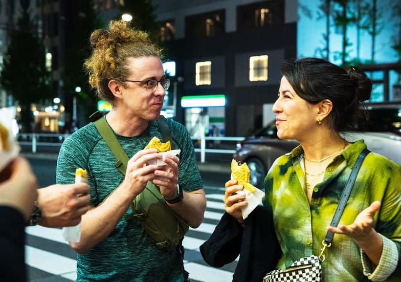 Tokyo: Shinjuku Bar Hopping & Night Walking Tour - Who should book this Shinjuku night tour