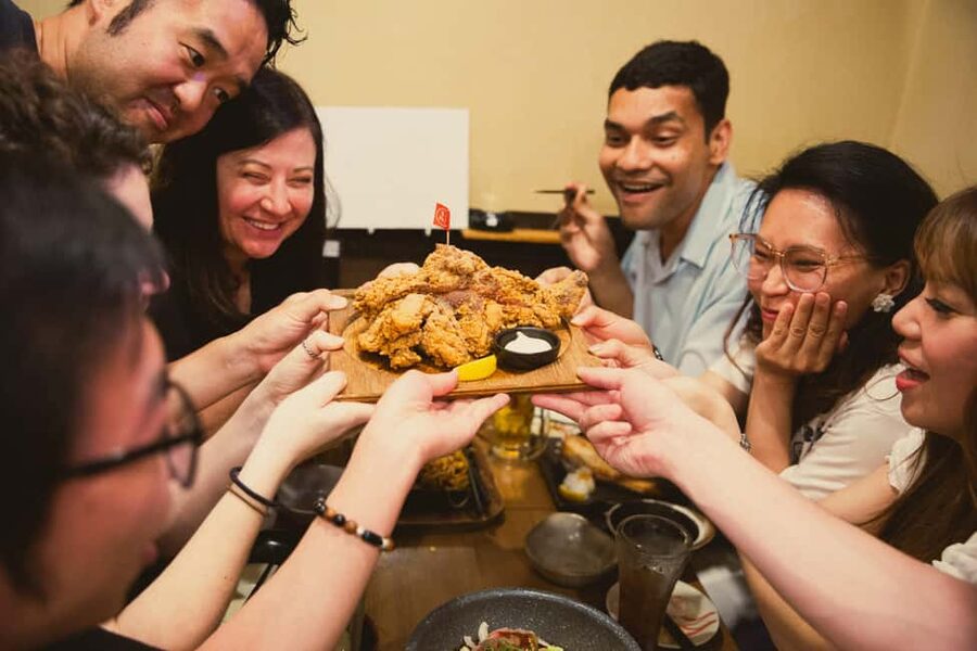 Tokyo: Shinjuku Izakaya and Golden Gai Bar Hopping Tour (2h) - The included food and drinks