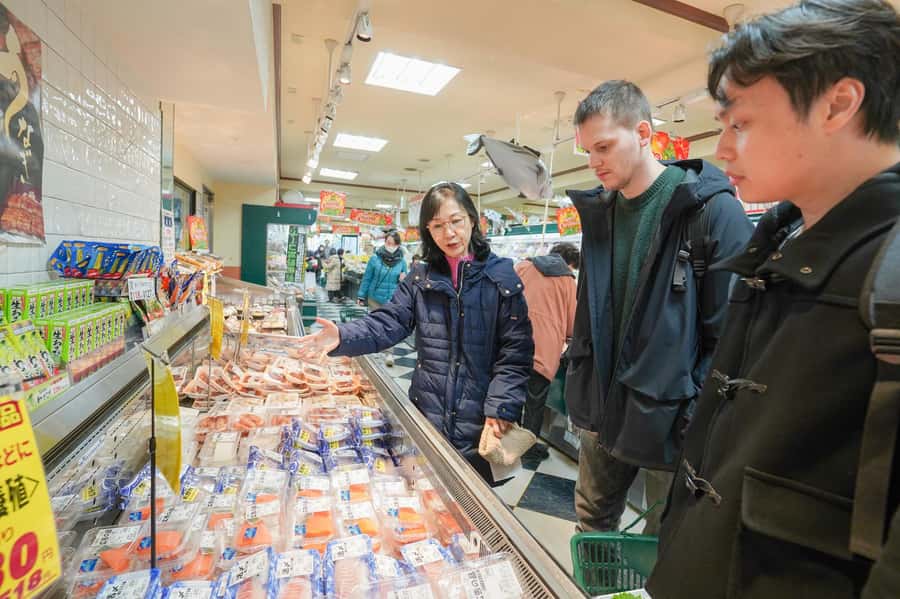 Tokyo: Sushi Cooking Class with Sake Tasting - Vegetarian, vegan, and allergy notes