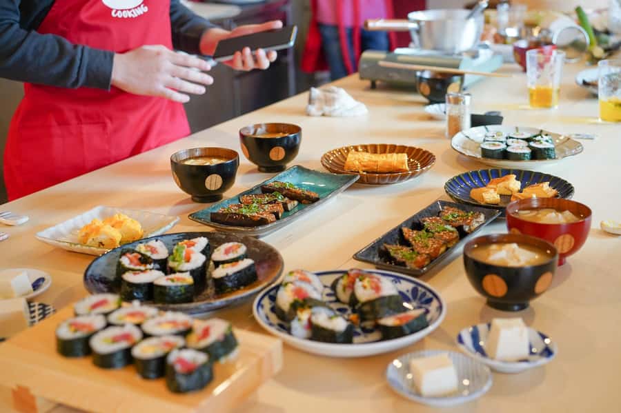 Tokyo: Sushi Cooking Class with Sake Tasting - From Iriya Station to the cooking studio