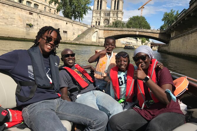 Top Private Cruises in Paris with French Champagne and surprises - Weather, timing, and the 90-minute limit