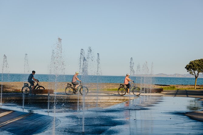 Top-Rated Hawke’s Bay Wine Tour - Small Group - Who should book this tour?