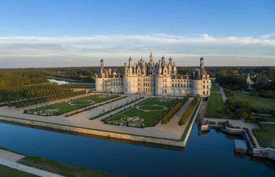 Tours/Amboise: Chambord, Chenonceau Day Trip & Wine Tasting - Why this Loire Valley day works