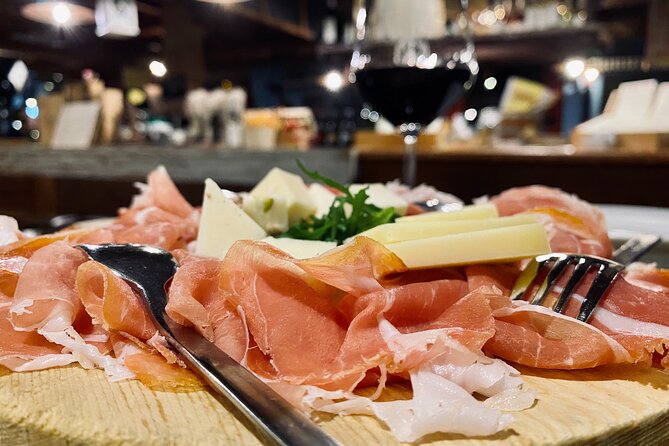 Turin Gourmet Tour: A Premium Tasting Experience by Do Eat Better - What the guides add between the food stops
