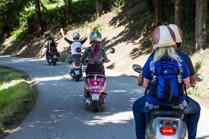 Tuscany Vespa Tour: Lunch & Wine Tasting, Countryside Roads - A Tuscan Lunch With Wine and Olive Oil