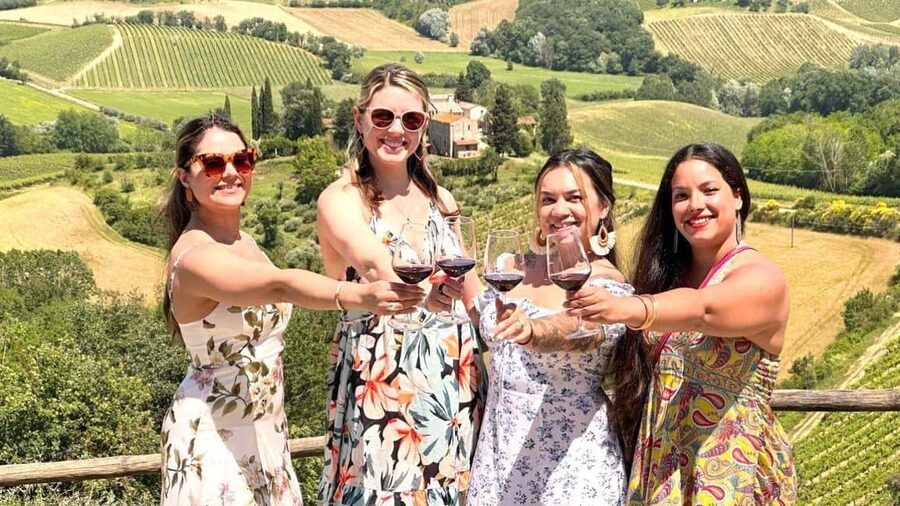 Tuscany Wine Tour: 2 Wineries & San Gimignano from Florence - Meeting at Piazza della Calza and leaving Florence