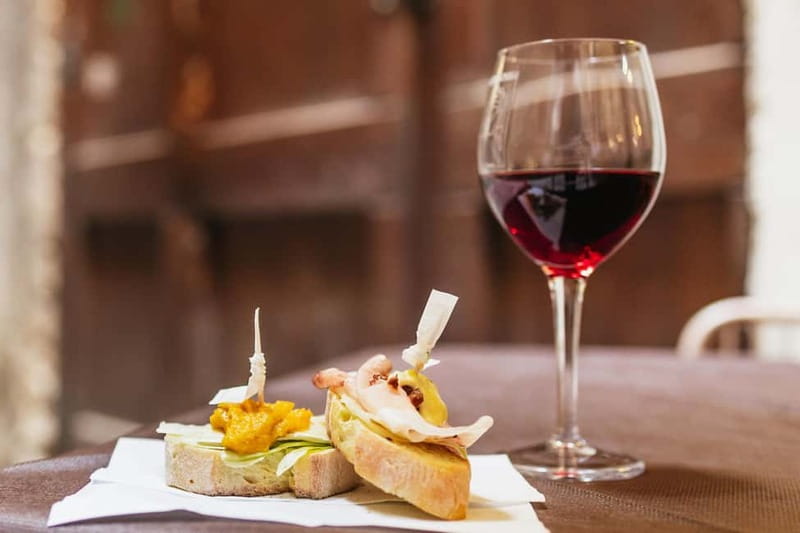 Venice: Food Tasting Tour with Cicchetti Dishes and Wine - Why cicchetti is the right way to meet Venice
