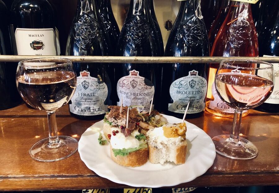 Venice: Venetian Style Carnival Pub Crawl - The final stop and the Venetian spritz