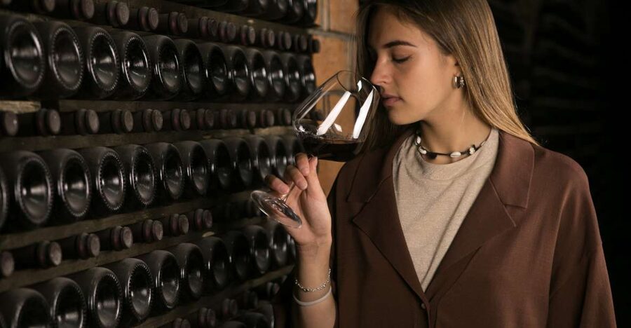 Verona: Montresor Winery Visit with Wine Tasting and Snacks - Key points to know
