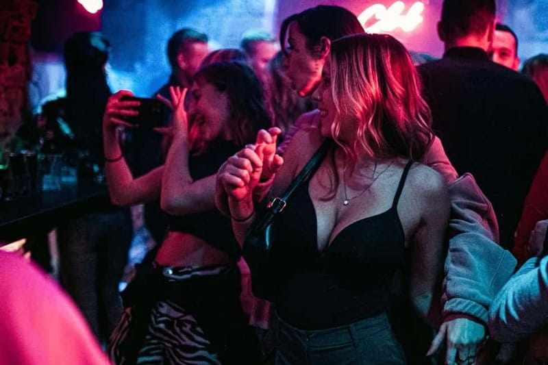 Vienna: Guided Pub Crawl with Club Entry - Practical advice before you go