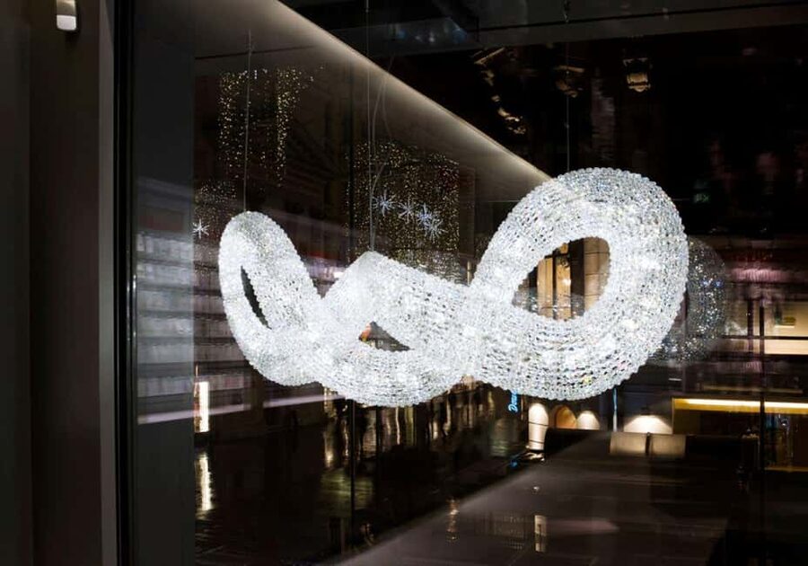 Vienna: Swarovski House Tour with Champagne & Gift - Who should book this one-hour visit?