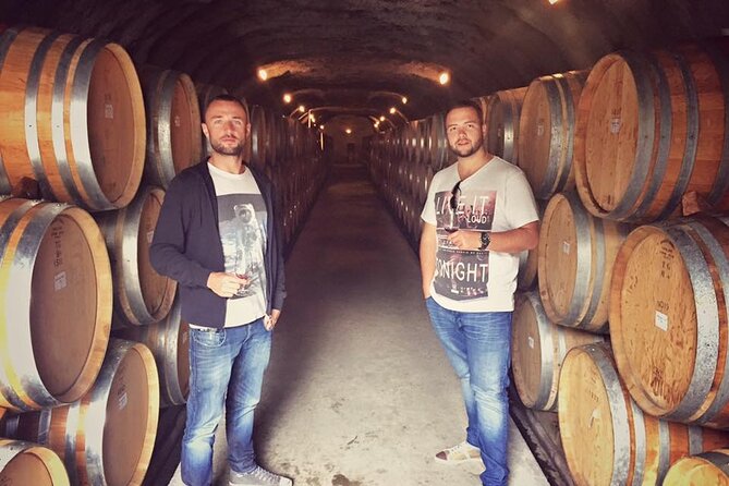 Waiheke Island Premium Wine Tour with Tastings - Lunch at a vineyard, but leave room in your schedule