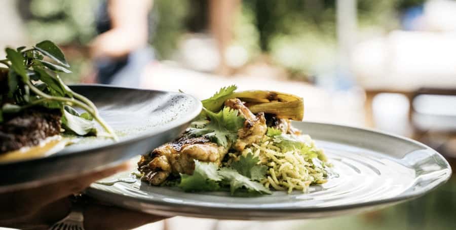 Waiheke Island: Wine Tour & Lunch at Award Winning Venue - Meeting your guide at Matiatia Wharf