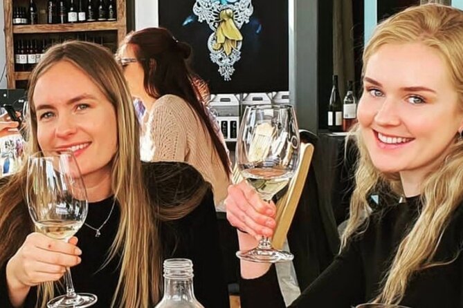 WAIHEKE ZEITGEIST Small Groups Ultra Boutique Off Grid Wine Tours - The island stories add real value