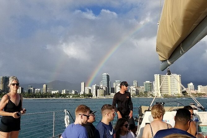 Waikiki Sunset Cocktail Sail with Open Bar - The open bar and signature drinks