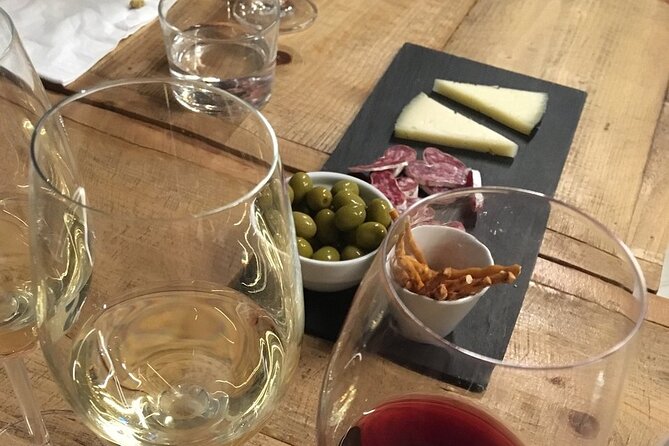 Wine Tasting Experience in Barcelona - Why the cava, white, and red sequence works