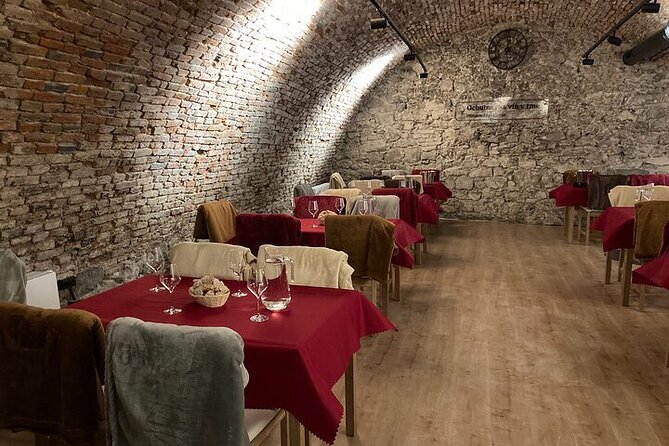 Wine Tasting IN THE DARK! - Practical details that affect your visit