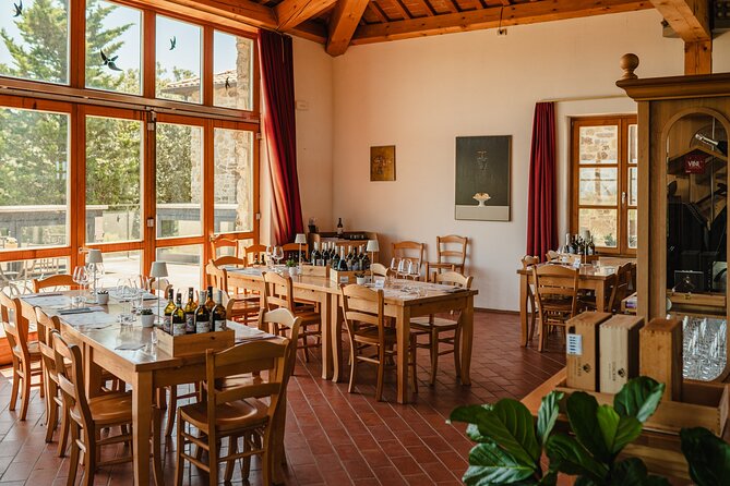 Winery tour & wine tasting in Montalcino - Starting at Corte Pavone near Montalcino