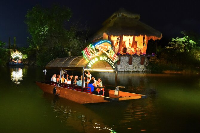 Xoximilco: Boat Fiesta Tour, Tasting, Tequila Bar and Transport - Comfort, clothing, and practical details