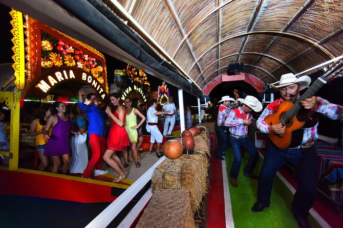 Xoximilco Ticket: Boat Fiesta, Traditional Tasting & Tequila Bar - What you actually eat during the evening