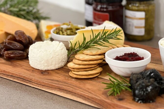 Yarra Valley Grazing Tour Wine, Cheese, Gin, Pizza from Melbourne - Quick take on the Yarra Valley grazing day