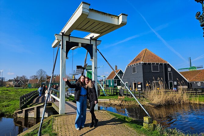 Zaanse Schans and Cheese Tasting Guided Tour from Amsterdam - Cheese tasting at Catharina Hoeve