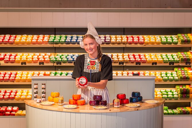 Zaanse Schans and Cheese Tasting Guided Tour from Amsterdam - Walking into the windmill village